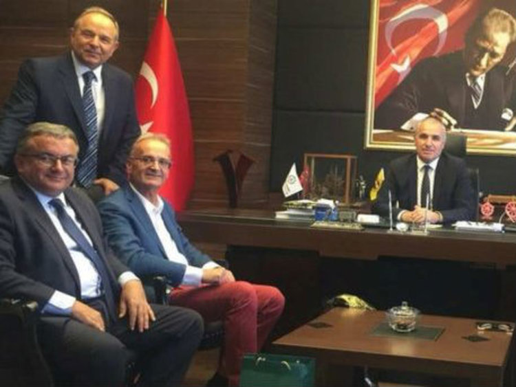 Кметът Папазов  представи Първомай и РАО "Тракия" на изложението в Чорлу