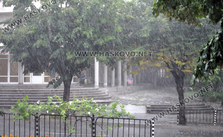 Порой удари Хасково, 22.2 литра на квадрат за 25 минути