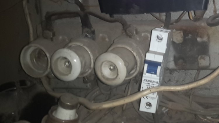 Прихванаха крадец на ток