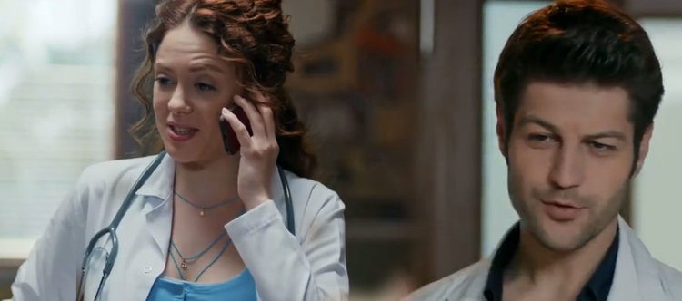 Турската романтична комедия „Любов в спешното отделение“ тръгва премиерно по AXN