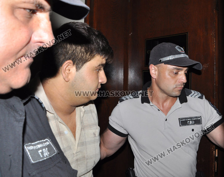 Държавата на Васил: нула задължения, всички права