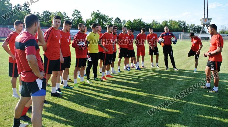 Отново футбол на Ямача - “Хасково” приема „Гигант”, очакват фенове