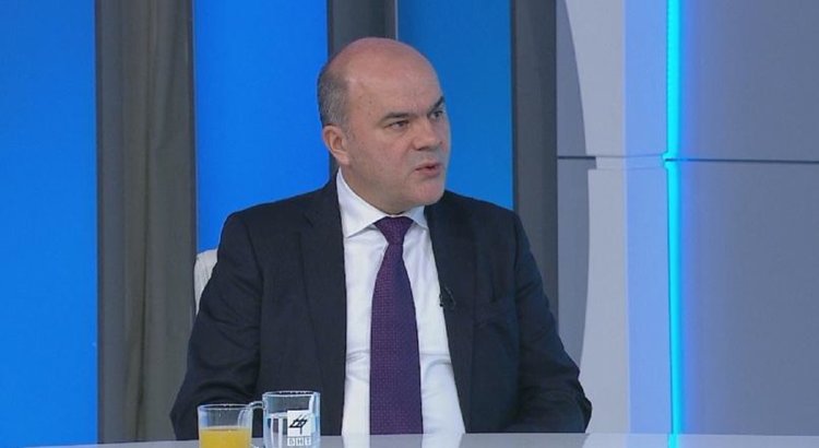 Бисер Петков: Минималният размер на пожизнената пенсия е гарантиран