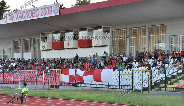 Футболистите на Хасково започнаха с победа над „Гигант” с 2:1