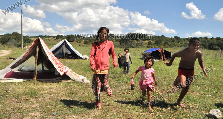 Цигански катуни никнат като гъби в Хасковско