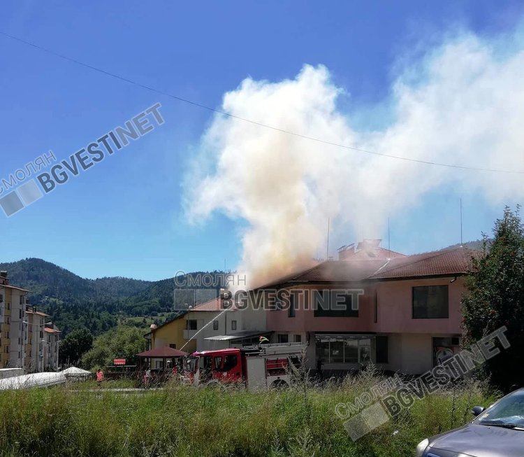 Голям пожар в сградата на фурна за хляб в Смолян