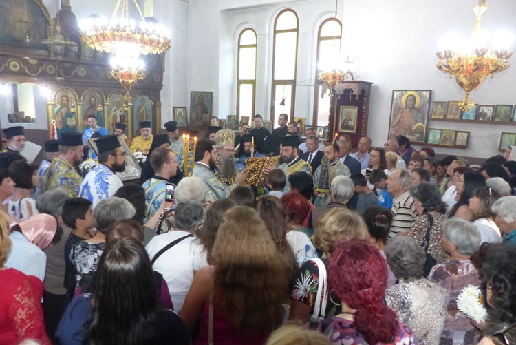 Приключи обиколката на чудотворната икона в Родопите