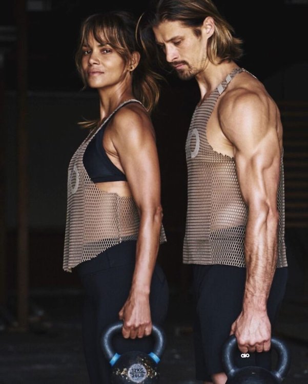 Хали Бери перфектна на 52 г: Където има воля, има и начин!