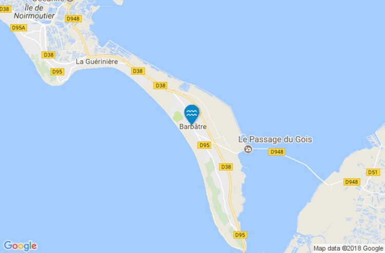 Мястото е известно с изчезващия при прилив път 