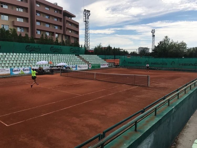 Съотборнички на Гришо на финал на Държавното отборно в Сливен