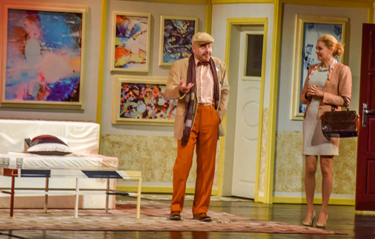 Снимки: Театър "Мелпомена"