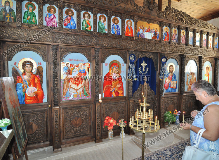 В Крум пазят традициите, показват най-едрите плодове и зеленчуци