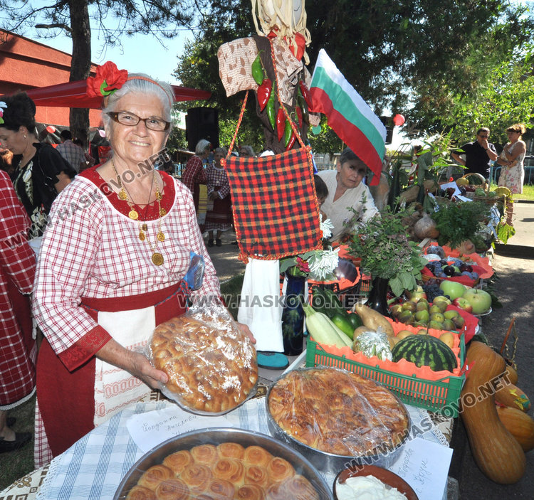 В Крум пазят традициите, показват най-едрите плодове и зеленчуци