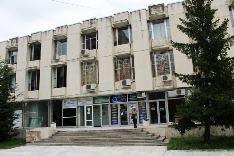 Нови работни места на борсата в Димитровград, търсят товарачи и монтажници