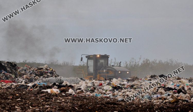 Откриха мъртво бебе на сметището край Гарваново
