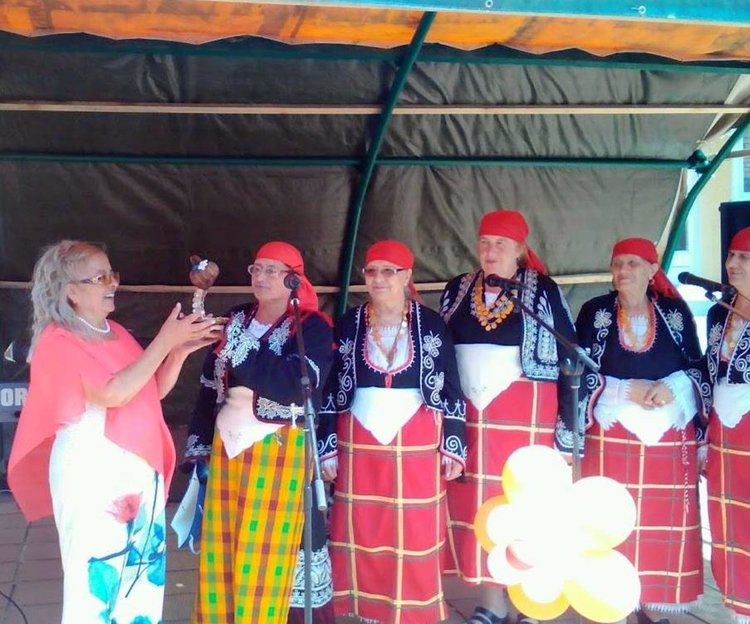 Дариха кметица на родопско село, работи безвъзмездно за хората с увреждания