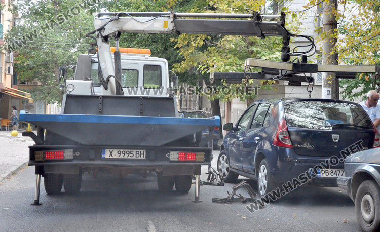 Паякът вдигна 34 коли за половин месец, повечето хасковски  