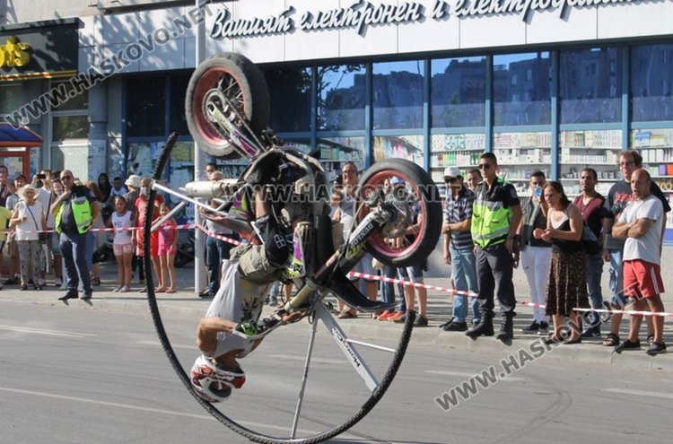 Рок-концерт и Stunt show вдигат адреналина за празника на Димитровград 