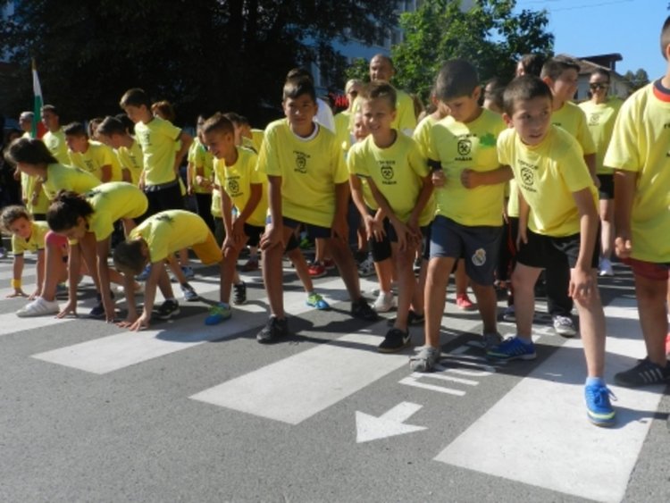 Със заря и много гости Мадан отбеляза празника на града и деня на миньора