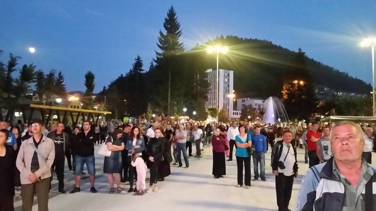 Със заря и много гости Мадан отбеляза празника на града и деня на миньора