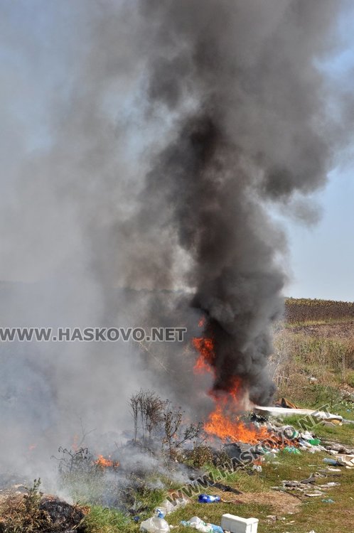 Горя незаконно сметище край Войводово
