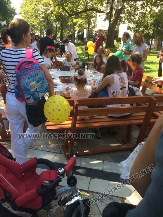 Детско парти привлече десетки деца и родители в Димитровград