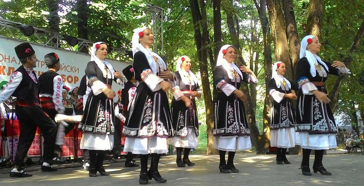 Ансамбъл „Китна Тракия“ с голямата награда от “Богородична стъпка”