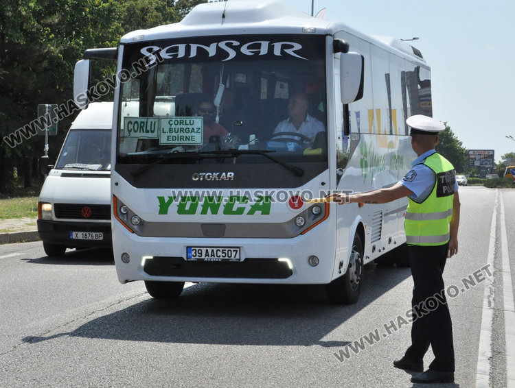 Спипаха автобус без застраховка край Хасково 