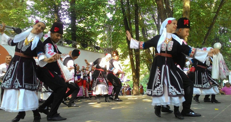 Ансамбъл „Китна Тракия“ с голямата награда от “Богородична стъпка”