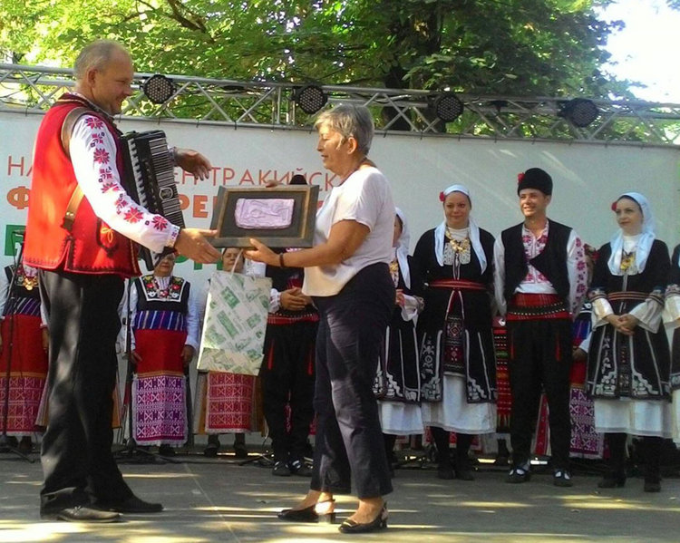 Ансамбъл „Китна Тракия“ с голямата награда от “Богородична стъпка”