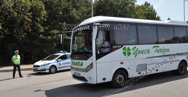 Спипаха автобус без застраховка край Хасково 
