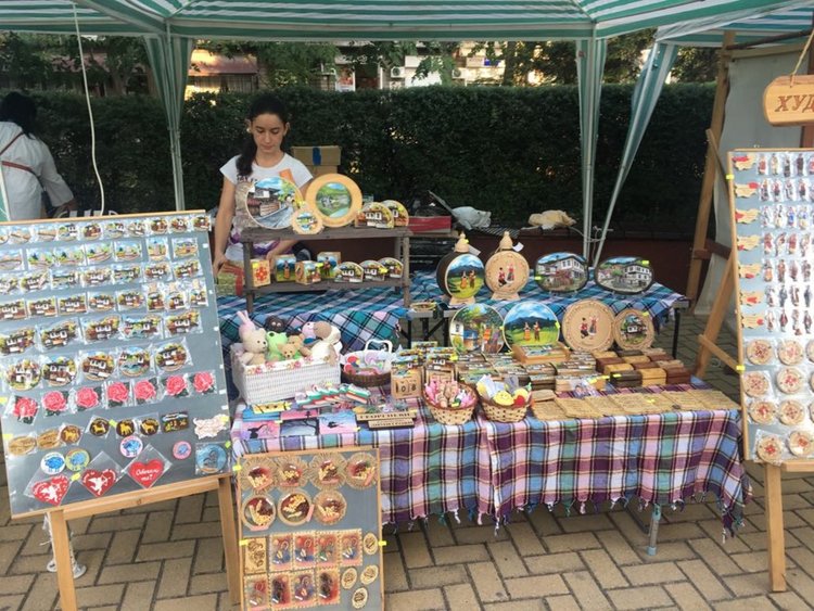Димитровградски майстори участват в панаир на занаятите в парк "Марица" 