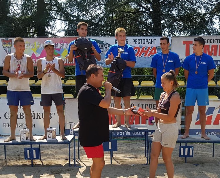 Отново кърджалийски триумф в плажния волейбол за купа "Емона"