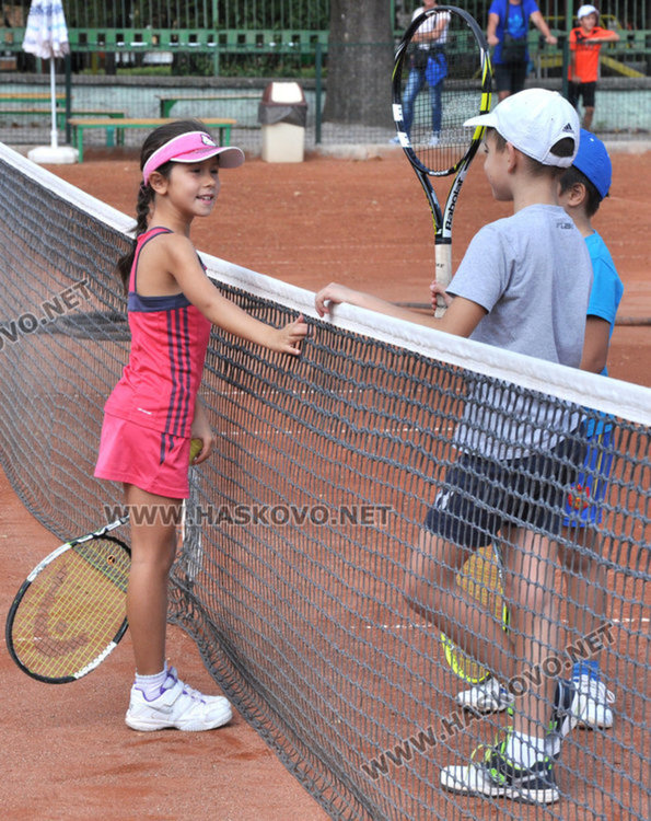 На Празника на Хасково пет часа кортовете на „Кенана“ на вход „свободен“