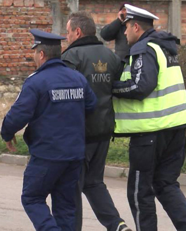 Съдът отмени глобата на шофьора, заспал зад волана на светофар