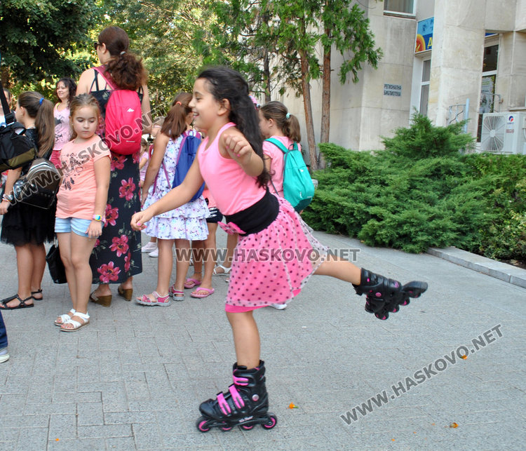 Купон и грамоти на закриването на „Лято в библиотеката“