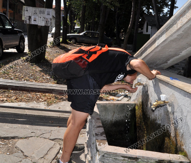 Седемте обществени чешми в Хасково с надпис „Не пийте вода от тях"