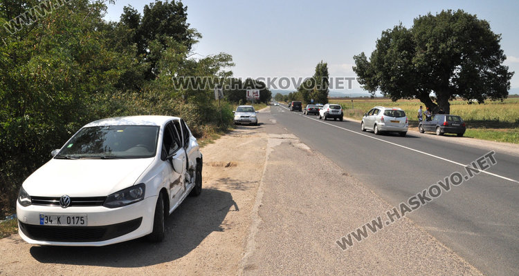 2-годишно пострада при катастрофа с три коли край Хасково