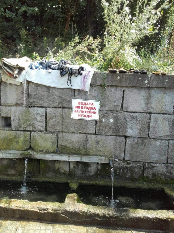 Седемте обществени чешми в Хасково с надпис „Не пийте вода от тях"