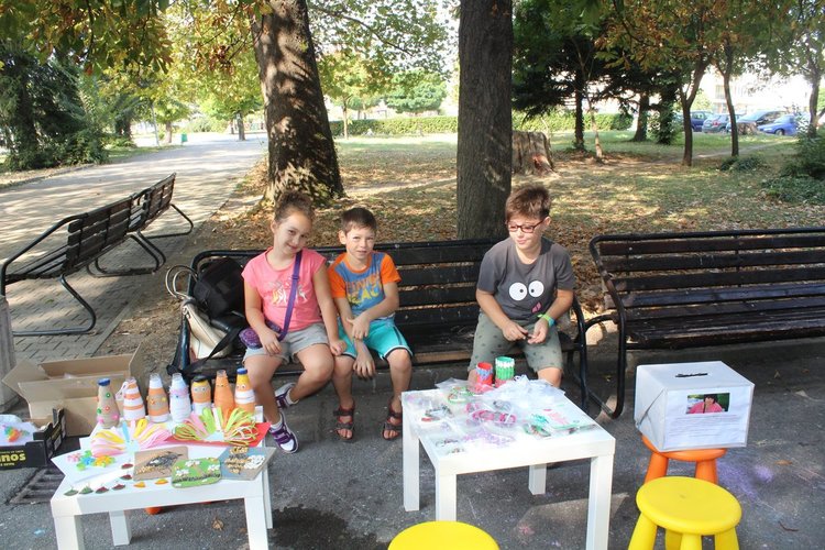 НЕА Германика с благотворителен базар за Пламенка