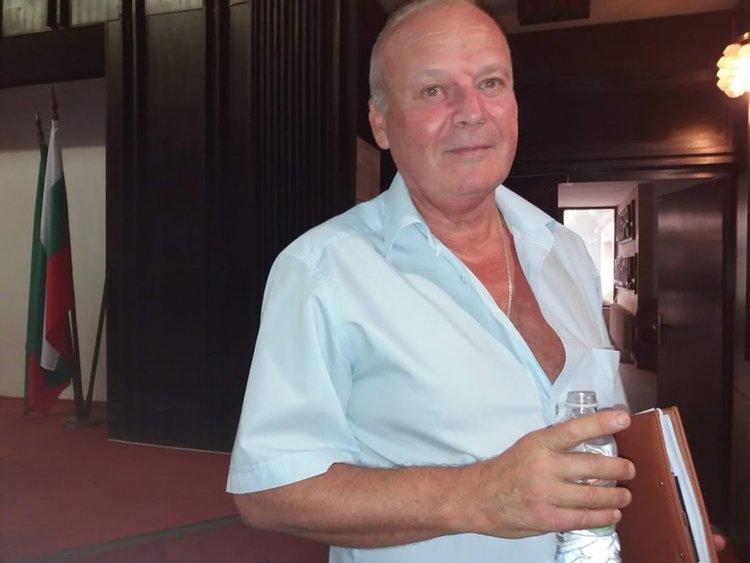 Съветниците отхвърлиха актуализацията на Бюджет 2018. Хубинов хвърли оставка