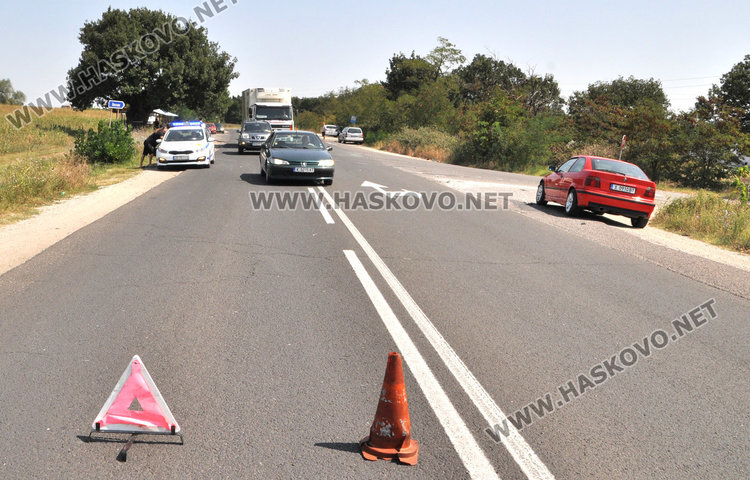 2-годишно пострада при катастрофа с три коли край Хасково