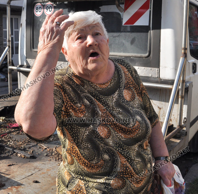 Дора Михова