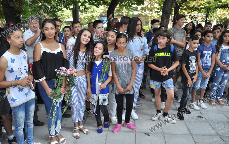 Спортното в топ 3 по успех в страната, звънецът би за 220 ученици