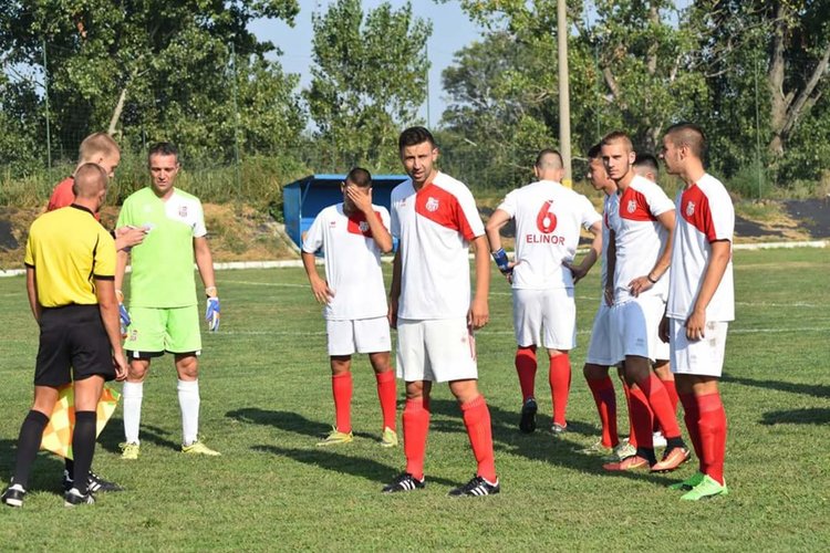 Втора победа за футболистите на „АФК Хасково“, разгромиха „Любимец“