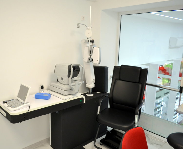 Безплатни прегледи и специални отстъпки за ученици във „Верея Optic Store“ 