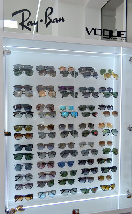 Безплатни прегледи и специални отстъпки за ученици във „Верея Optic Store“ 