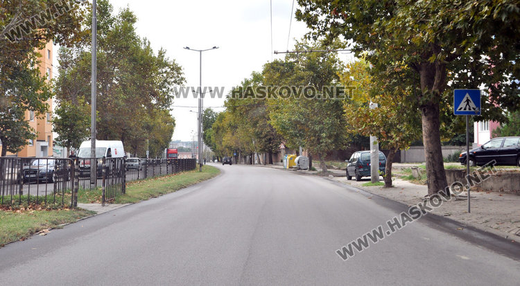 Читател: Минаваме рисково по невидима зебра на натоварен булевард