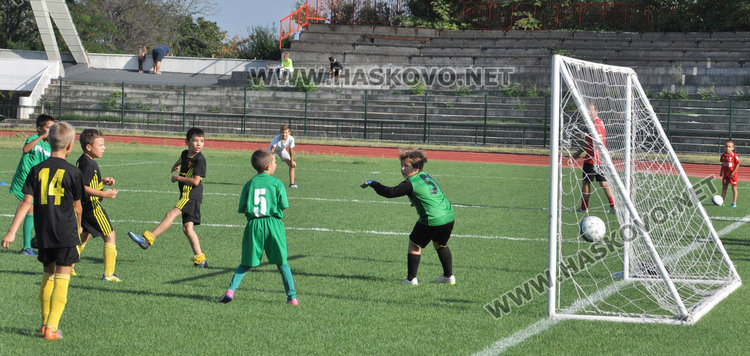 Малките футболисти на „Асти“ спечелиха турнира в памет на Богомил Попов