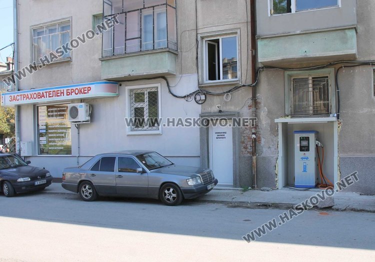 Първата зарядна станция за електроавтомобили в Димитровград - безплатна